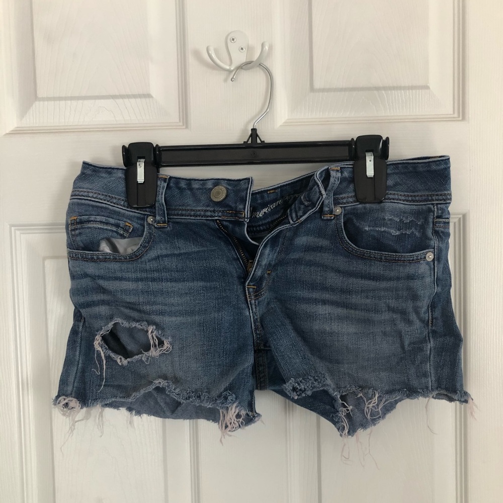 American eagle stretch size 8 ripped shorts